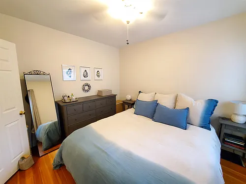 52 Simpson Ave #2 Photo 1