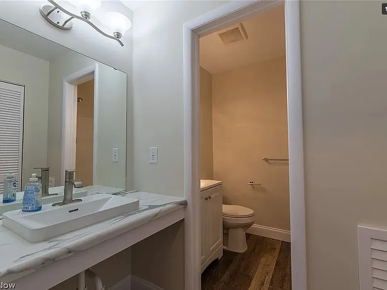 7970 Mentor Ave #D01 — Photo 16