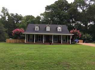 100A Ridgelawn Dr, Vicksburg, MS 39183