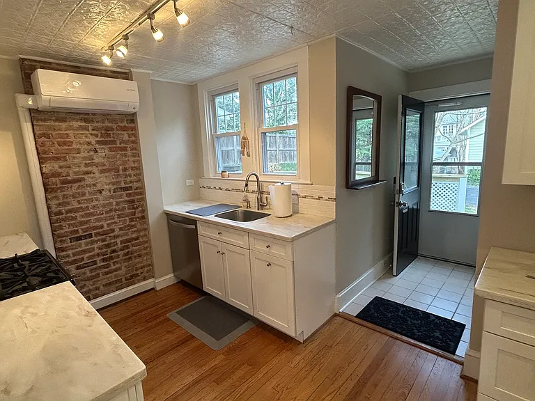 119 Lafayette Ave #121 — Photo 11
