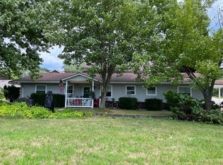 8 W Woodland Ave #8, Oakmont, PA