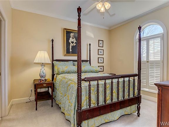 5th image of 215 Placid Ln