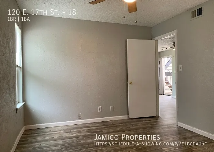 120 E 17th St #18 — Photo 12