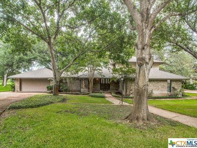 270 Oak Creek Cir, Luling, TX, 78648