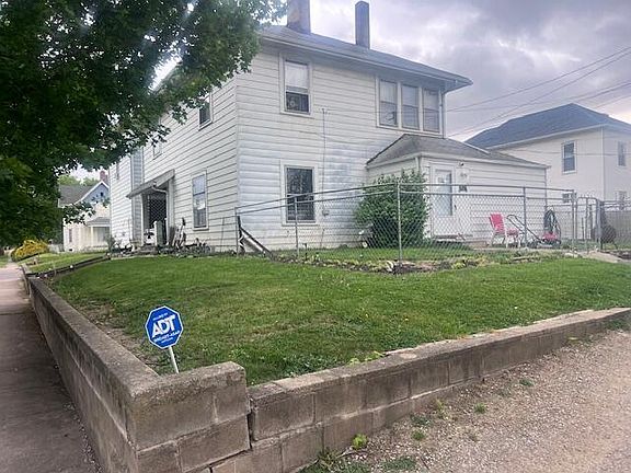 5th image of 129 E Paint St