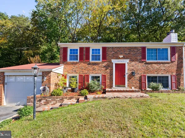 13737 Moccasin Ct, Woodbridge, VA 22193