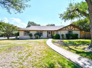 443 Forest Ridge Dr N, Kerrville, TX 78028