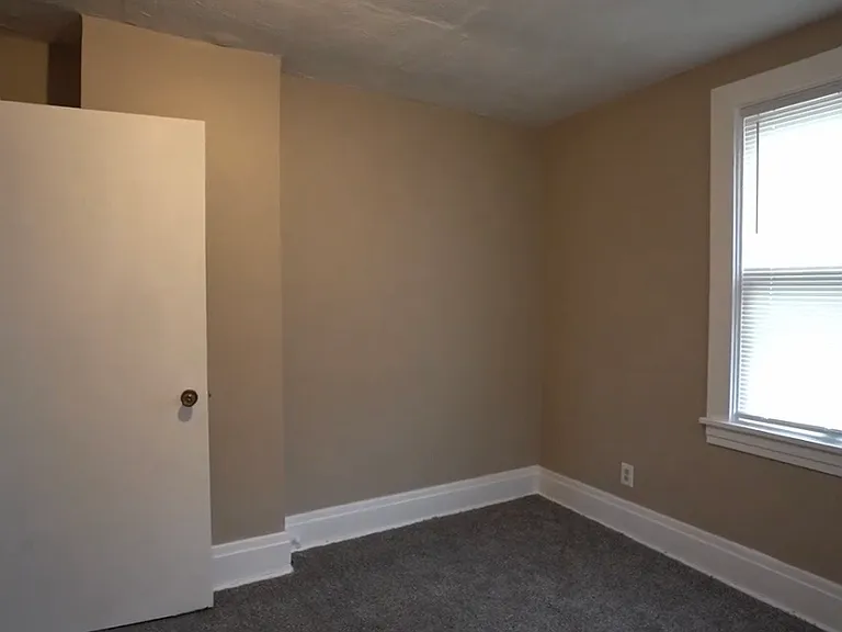 109 Gross St — Photo 10