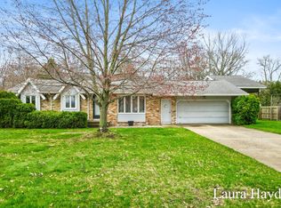 11394 8th Ave NW, Grand Rapids, MI