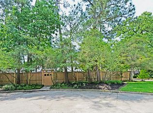 310 Gershwin Dr, Houston, TX 77079
