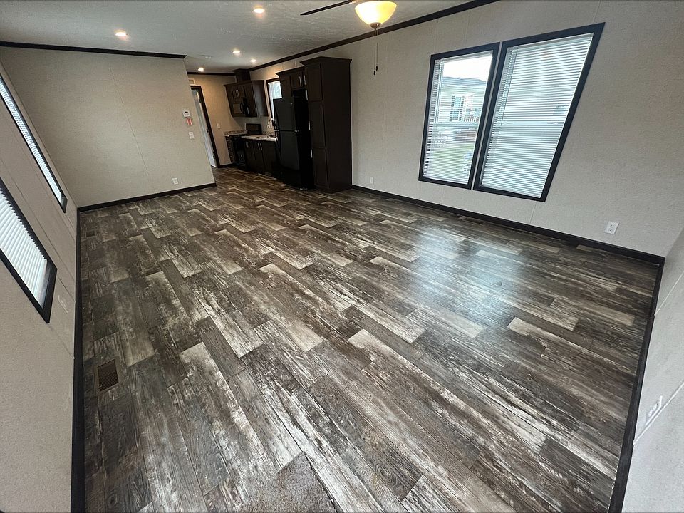 2nd image of 1271 Chalet St #589