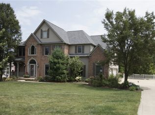 4327 Regal Dr, Akron, OH 44321