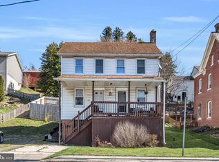 37 W George St, Yoe, PA 17313