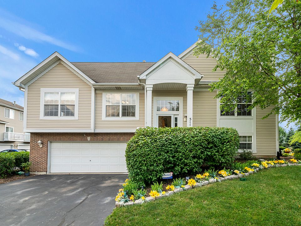 1st image of 511 Silver Leaf Dr