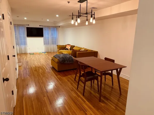 17-25 Church St Unit 7, South Orange, NJ 07079