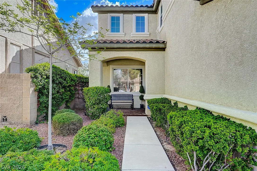 4 bed, 3.0 bath, 3134 sqft, $3,200 — Photo 3