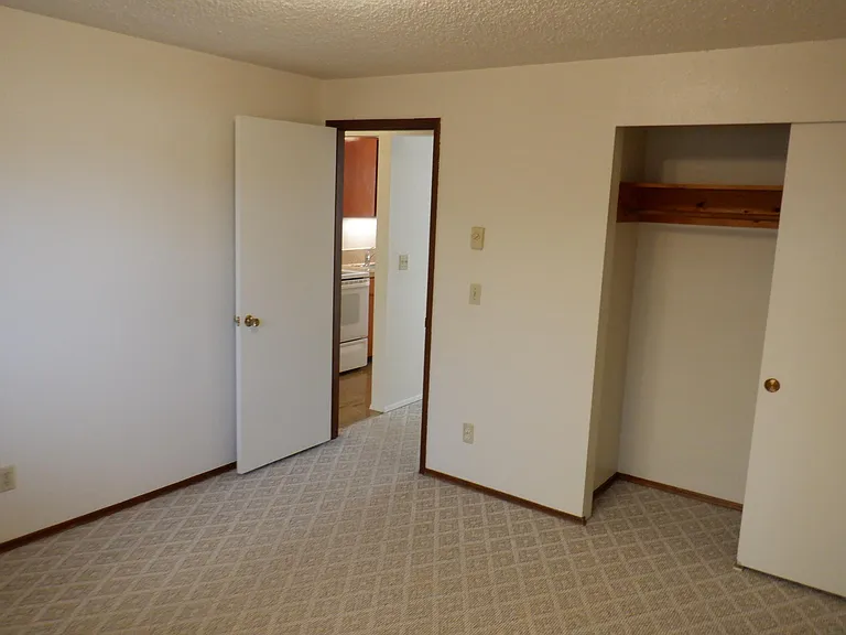 425 Pelly Ave N #2 — Photo 17