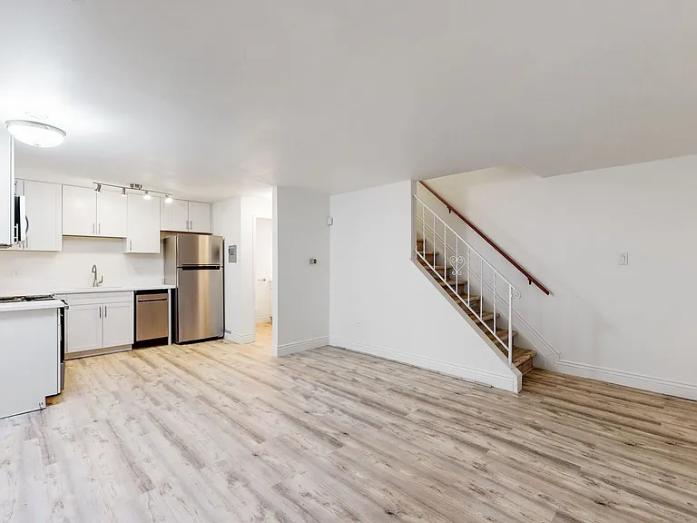 1355 N Gaylord St #2 — Photo 6