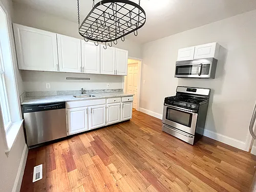 26 Taft St #4 Photo 1 26 Taft St #4 Photo 1