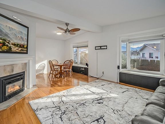 3rd image of 9055 Ashwell Rd #46