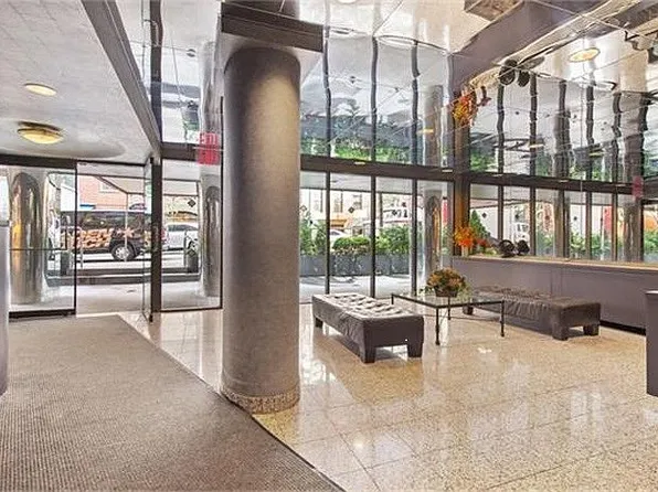 220 E 60th St #Penthouse G1, New York, NY 10022