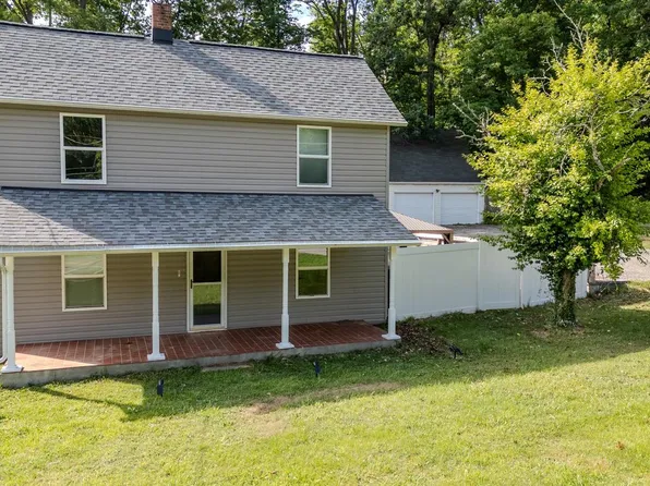 2706 Paper Mill Rd, Phoenix, MD 21131