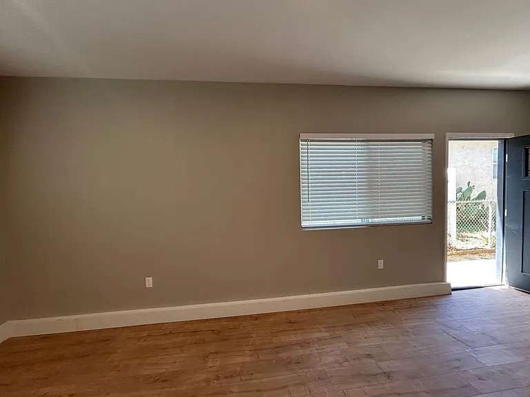 1107 Ojai Rd — Photo 5