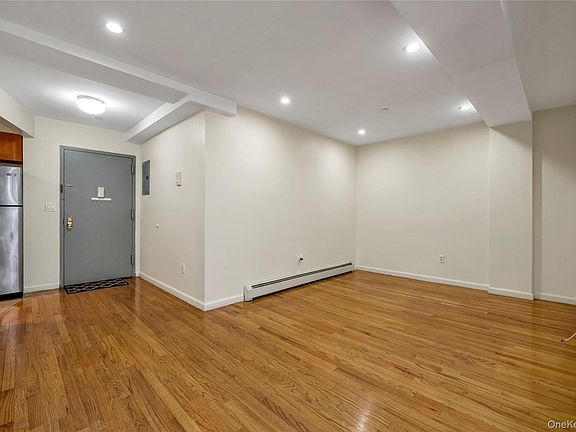 2nd image of 4318 Robinson Street #4D