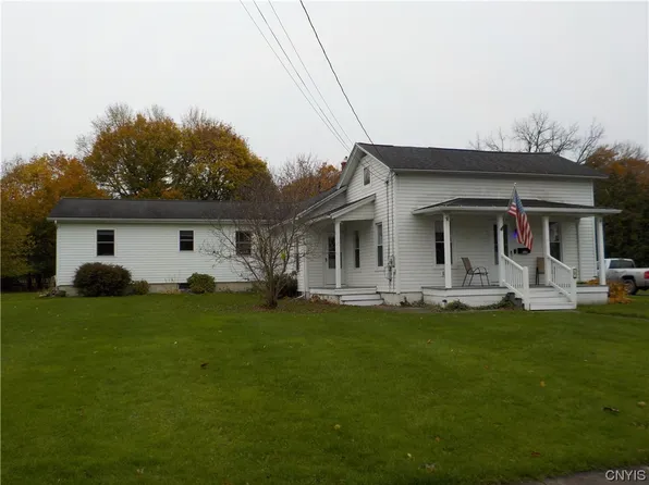 128 Perrine St, Auburn, NY 13021