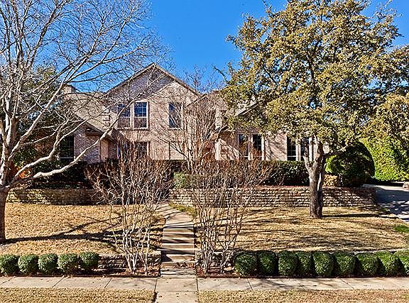 2nd image of 904 Hills Creek Dr