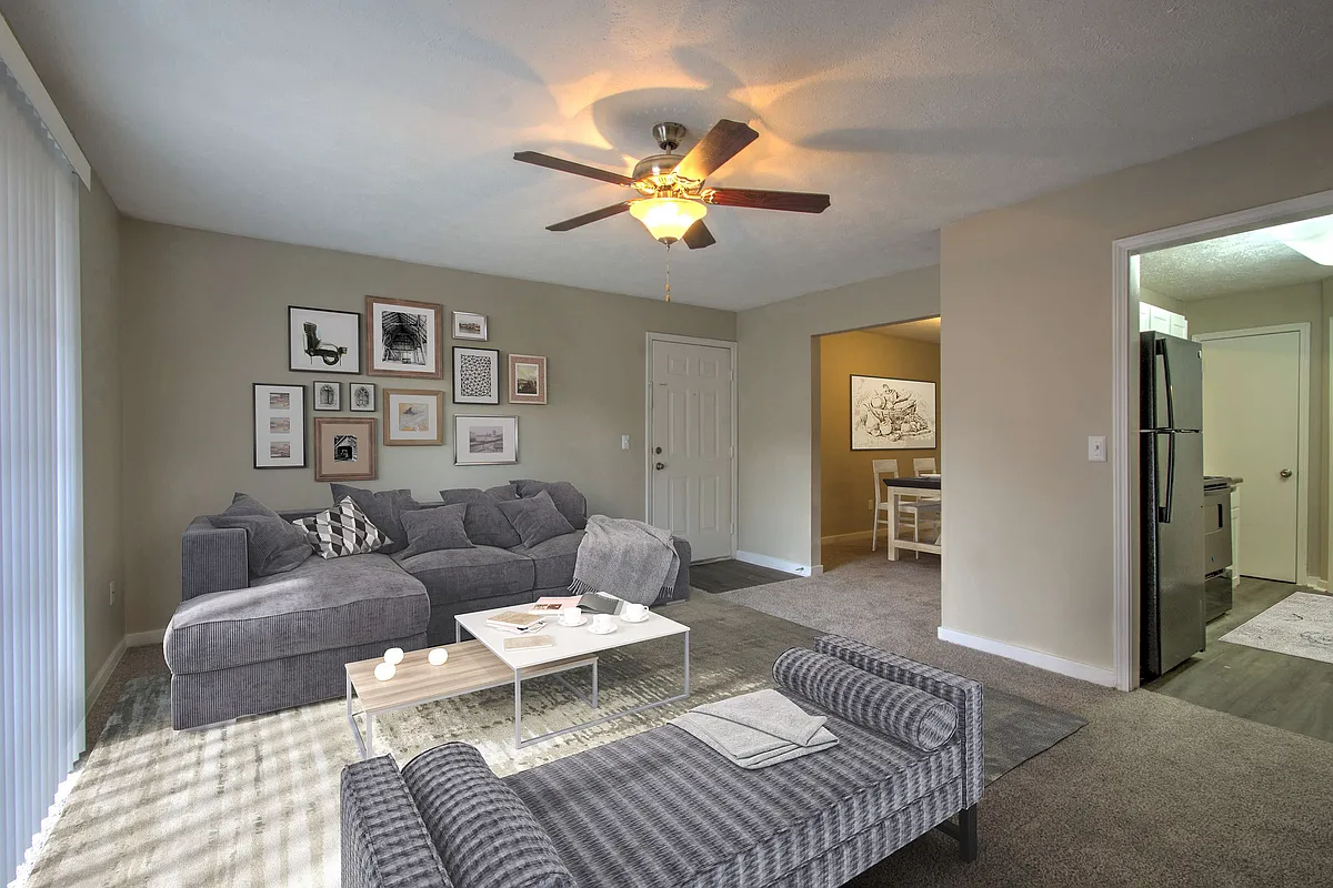 Living Area - Cambridge Apartments