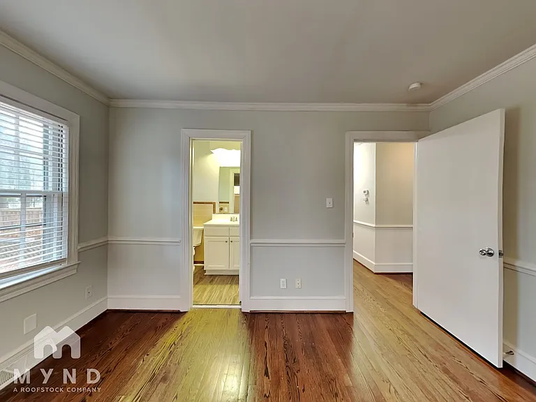 1210 S 1st St — Photo 14
