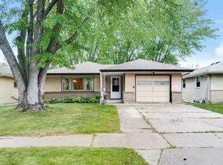 1335 Jessie St, Saint Paul, MN 55130