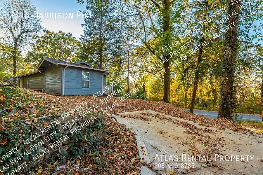 2316 Harrison Pike Chattanooga, TN 37406 — Photo 2