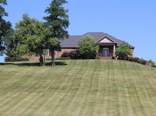 114 Stirling Ln, Versailles, KY