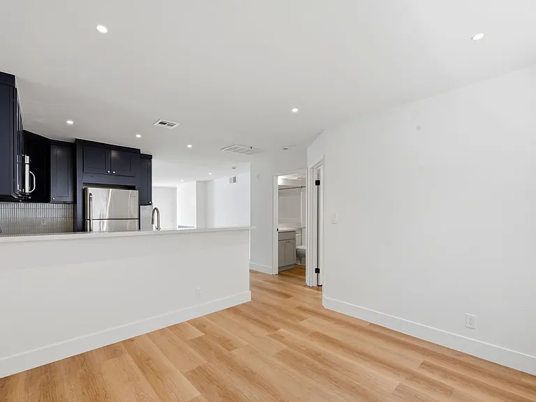 TALA Local at 832 Croft — Photo 13