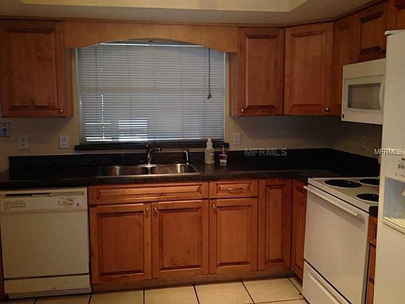 2nd image of 386 Beechwood Ln