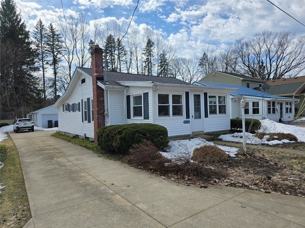 113 Cherry St, Edinboro, PA 16412