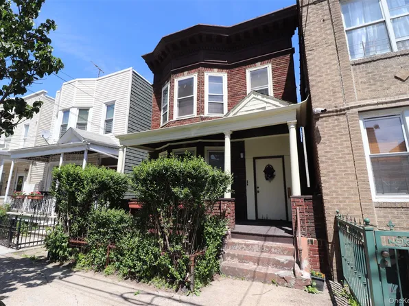 1918 Holland Avenue, Bronx, NY 10462
