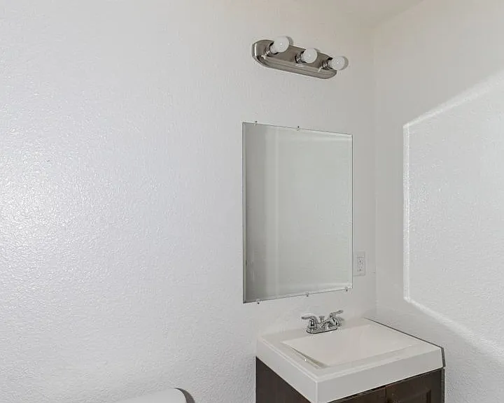 147 N Parsons Ave — Photo 2