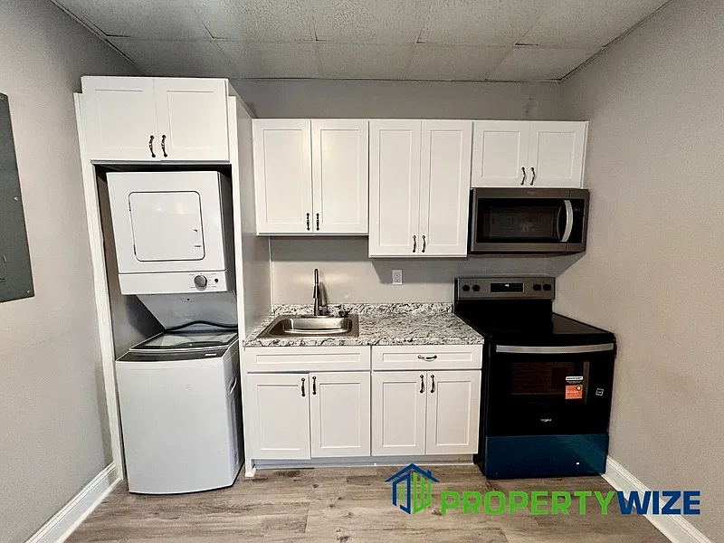 1712 Madison Ave — Photo 4