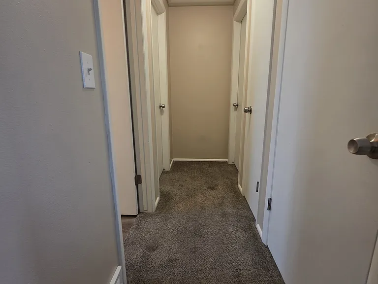 360 S Belaire Cir — Photo 5