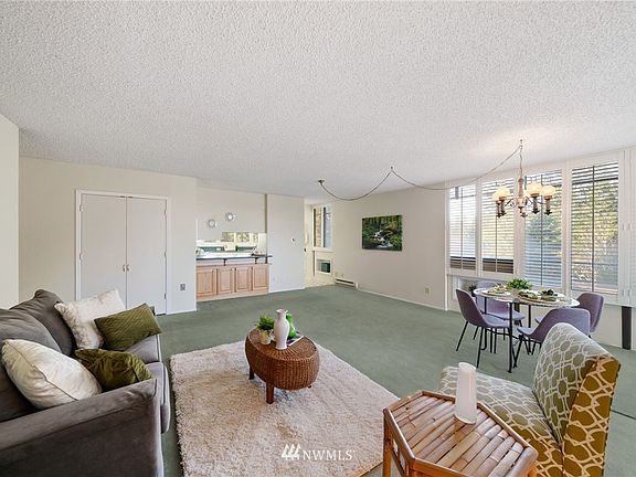 5th image of 1910 Evergreen Park Drive SW #501