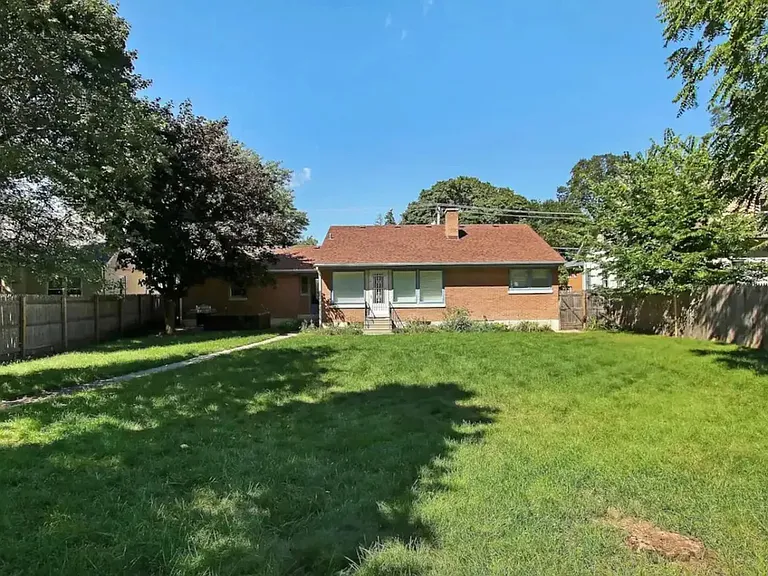 125 E Sunnyside Ave — Photo 39