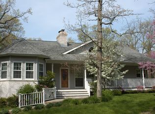 344 Church Dr, Fontana, WI 53125