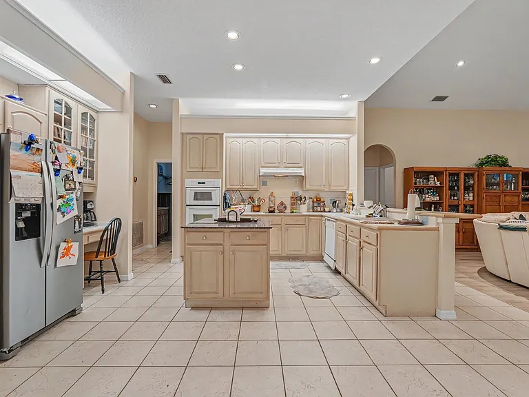 702 Brooker Ridge Ct — Photo 11