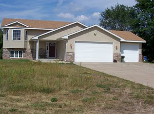 3461 Kings Hwy NW, Isanti, MN 55040