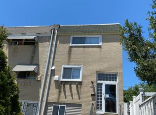 1544 Queens Pl, Philadelphia, PA 19122