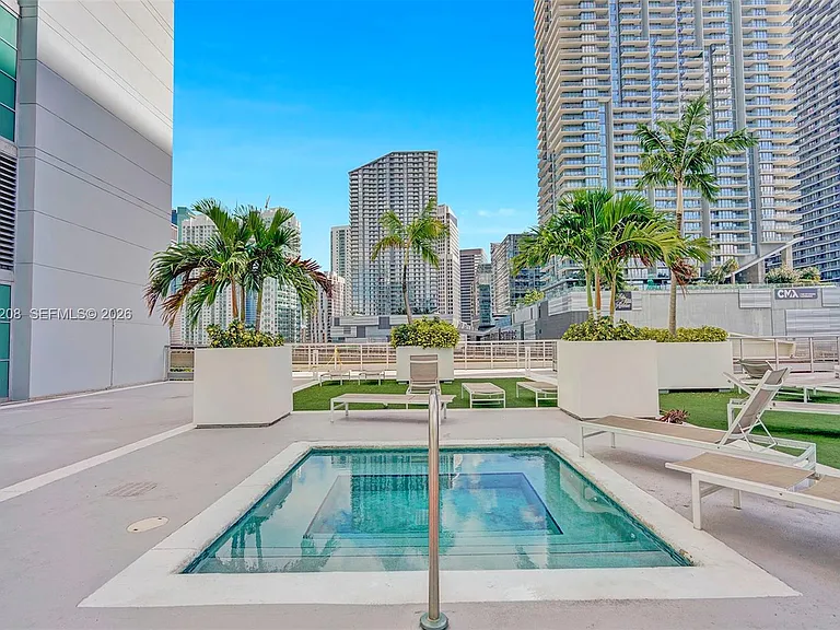 690 SW 1st Ct #Penthouse I12 — Photo 27