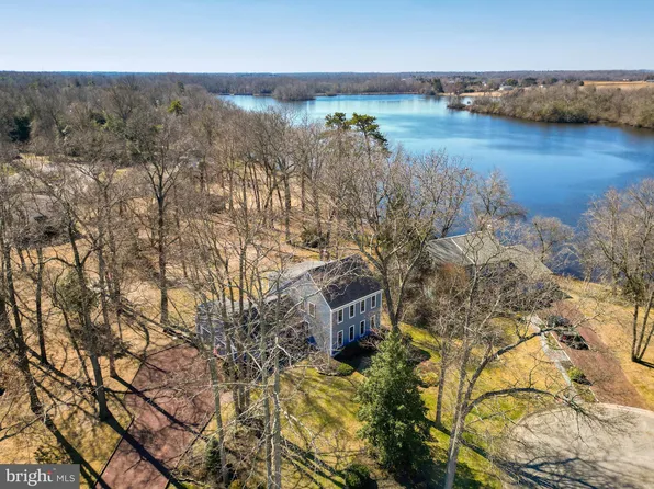 1131 Rainbow Cir, Pittsgrove, NJ 08318